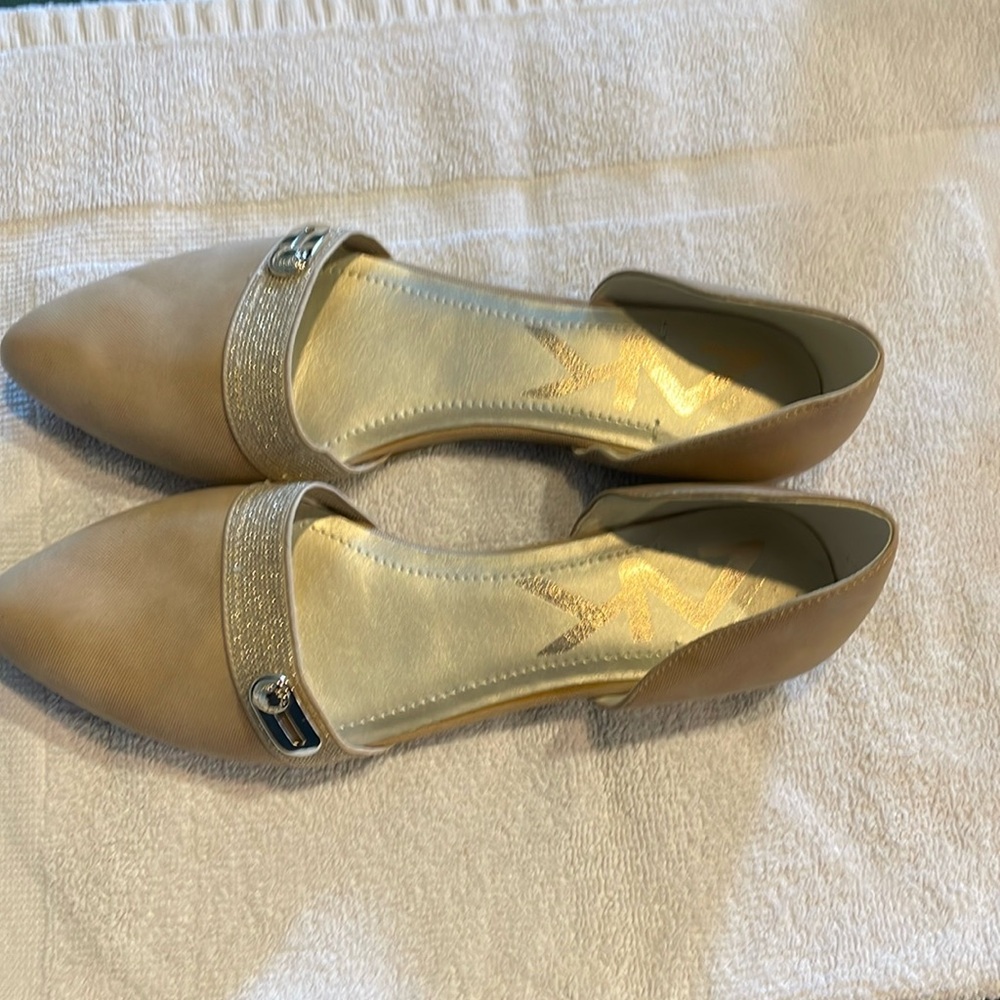 Anne Klein Sport Akoshea Tan